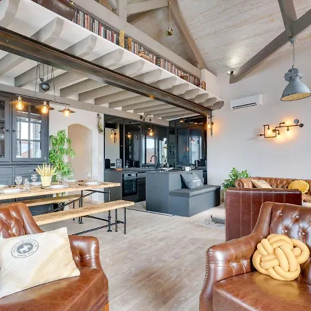 Jaulerry By Interhome Biarritz